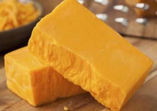 Каким сыром можно заменить Чеддер. Чем можно заменить сыр Чеддер