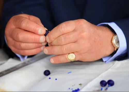 На каких пальцах носить кольца. Как носить кольца? Объясняем на пальцах! 12