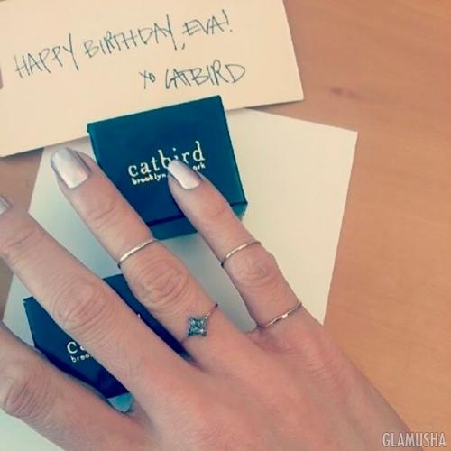 Как сочетать кольца. Как носить и сочетать много колец на руке: фаланговые, миди, тонкие