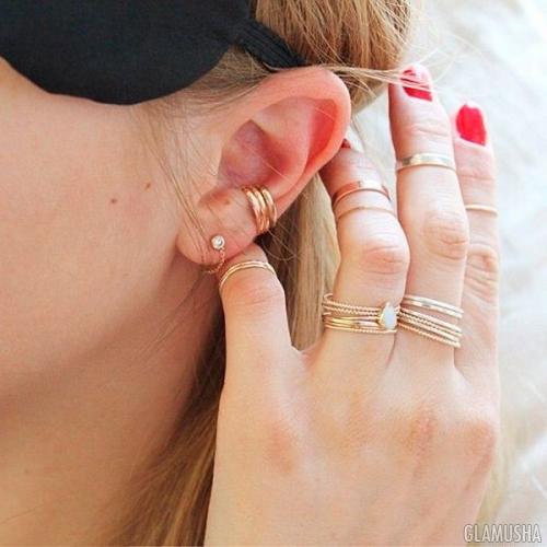 Как сочетать кольца. Как носить и сочетать много колец на руке: фаланговые, миди, тонкие