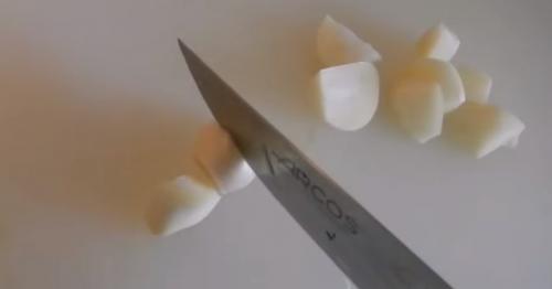 Можно ли солить арбузы в пластиковой бочке. Как засолить арбузы кусочками в кастрюле, ведре или банке?