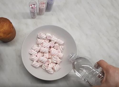 Глазурь для кулича из маршмеллоу. Глазурь из маршмеллоу для кулича, которая не крошится и не осыпается