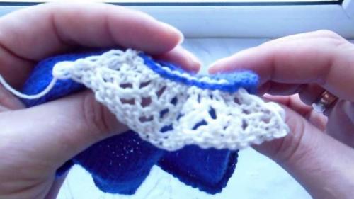 Оборки и рюши спицами. Рюши спицами: ТОП-25 лучших вариантов, как вязать оборки, плиссе, складки, рюши сверху вниз спицами для отделки горловины блузки