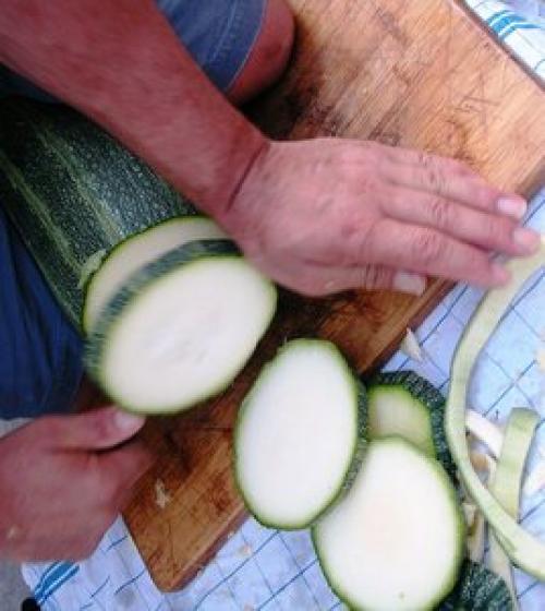 Рагу из сушеных кабачков. Сушеные кабачки , которые аукнулись в Италии, а откликнулись в России