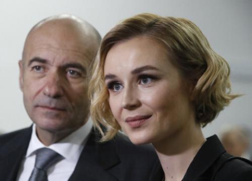 Полина Гагарина санкции. Я не понимаю, как Полина продала свой голос: в Гагариной разочаровались даже те, кто с ней работал