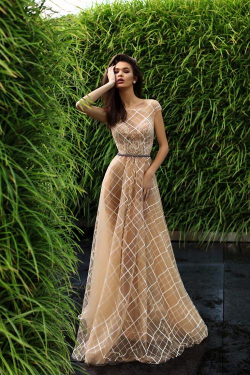 Самые красивые платья 2021-2021 от модных брендов. Полный гид по самым модным платьям для весны и лета 2021 08 Самые красивые платья 2021-2021 от модных брендов. Полный гид по самым модным платьям для весны и лета 2021 08