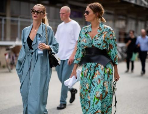 Самые красивые платья 2021-2021 от модных брендов. Полный гид по самым модным платьям для весны и лета 2021 32 Самые красивые платья 2021-2021 от модных брендов. Полный гид по самым модным платьям для весны и лета 2021 32