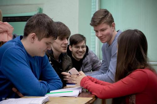 Что необходимо взять с собой в первый день обучения. Что взять в университет. Must have для первокурсников