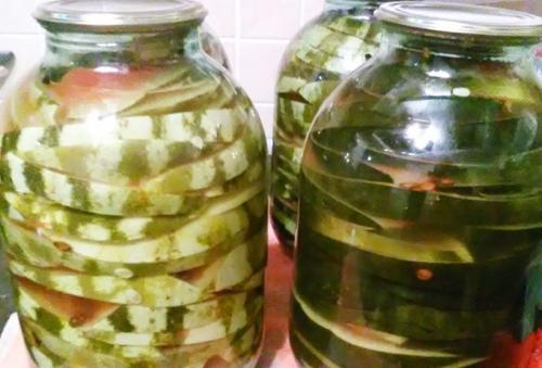 Маринованные арбузы по молдавски. Подборка блюд из арбуза