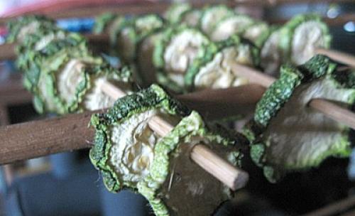 Зачем сушить кабачки: полезные советы и рецепты для зимы 05 Зачем сушить кабачки: полезные советы и рецепты для зимы 05