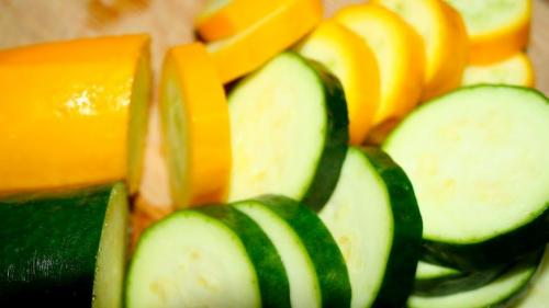 Вяленые кабачки в электросушилке: простой и вкусный рецепт 01 Вяленые кабачки в электросушилке: простой и вкусный рецепт 01