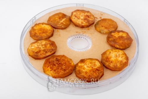 Легко и полезно: как приготовить вяленые баклажаны и кабачки в сушилке 09