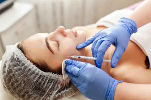 Убрать морщины под глазами в домашних условиях. Инъекционные методики