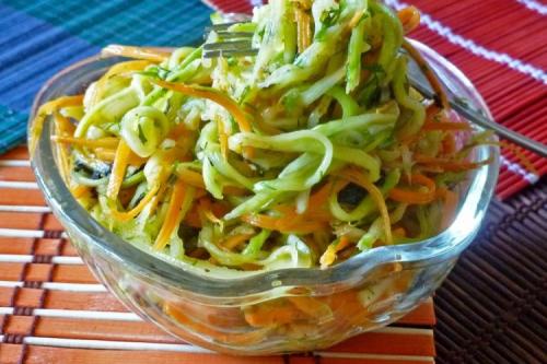 С какими овощами лучше всего сочетать кабачки для салатов. 20 салатов из свежих кабачков, которые разнообразят твой рацион