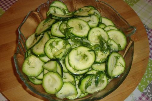 С какими овощами лучше всего сочетать кабачки для салатов. 20 салатов из свежих кабачков, которые разнообразят твой рацион