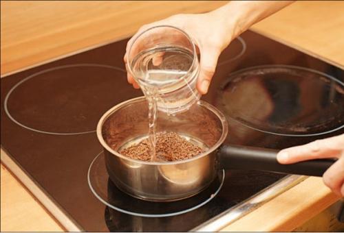 Уход за кожей вокруг глаз народные средства. Народные средства, как панацея от морщин вокруг глаз