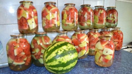 Как засолить арбуз холодным способом. Как заготовить соленые арбузы в банках без стерилизации