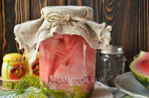 Рецепт маринования арбуза с чесноком. Соленые арбузы с чесноком в кастрюле кусочками 32