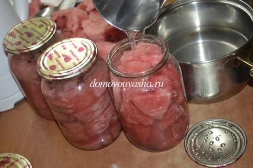 Маринованные арбузы в литровых банках 
