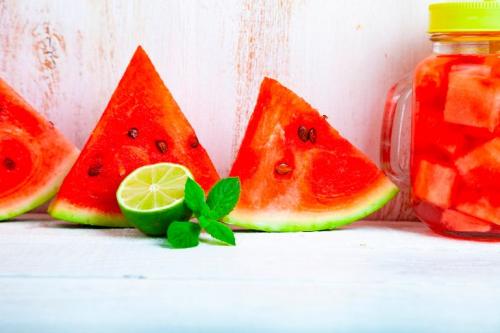 Как засолить арбузы в банках на зиму. Общие правила засолки арбузов 15