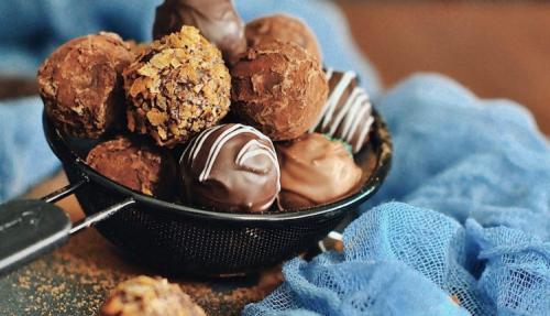 Трюфели рецепт энди шеф. 3 рецепта шоколадных трюфелей с сыром в домашних условиях