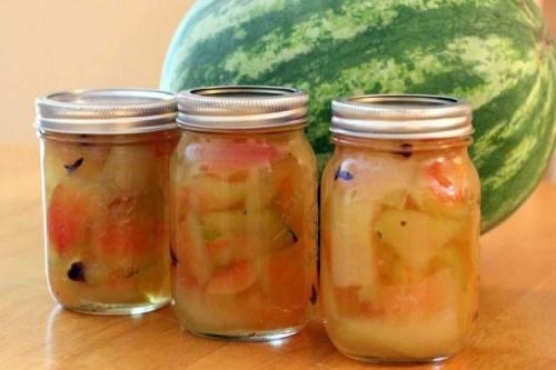 Маринованные арбузы в литровых банках. Маринованные арбузы в банках на зиму: 15 бесподобных рецептов