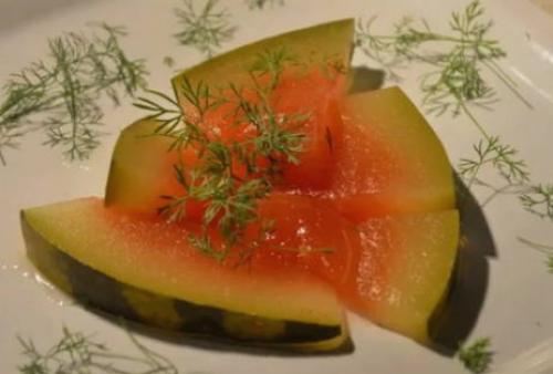 Арбузы солёные в банках без стерилизации. Соленые арбузы в банках без стерилизации на зиму 07