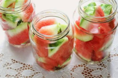 Арбузы солёные в банках без стерилизации. Соленые арбузы в банках без стерилизации на зиму 04