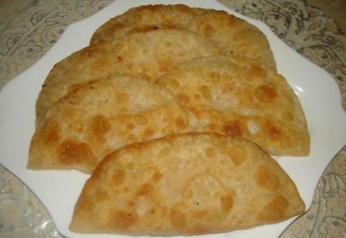 Чебуреки на воде рецепт. Чебуреки: самый простой и удачный рецепт теста на чебуреки 13