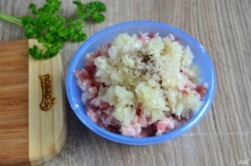 Тесто для чебуреков на воде с яйцом. Чебуреки классические