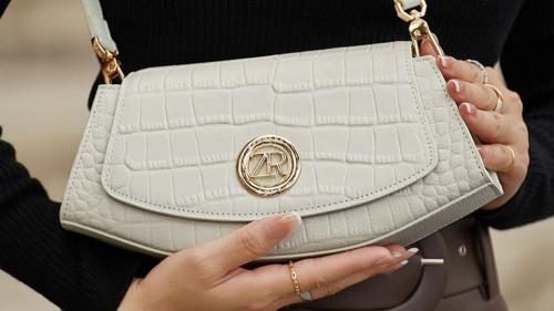 Как определить, какая сумка через плечо подходит для вашей стилистики. Идеальные сумки через плечо