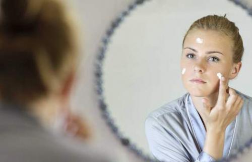 Как прокалывают уши пистолетом детям и подросткам. Как проколоть уши: виды проколов и полезные советы 23 Как прокалывают уши пистолетом детям и подросткам. Как проколоть уши: виды проколов и полезные советы 23