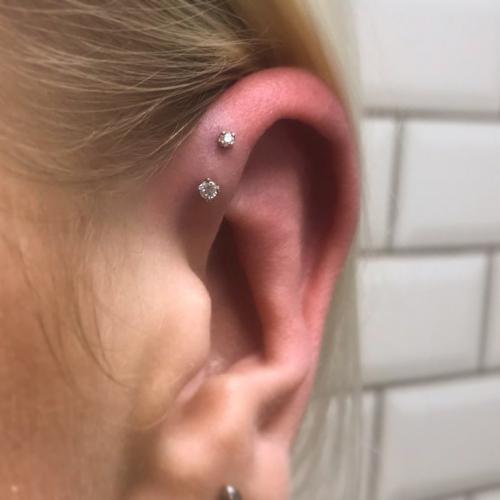 Пирсинг уха названия. Пирсинг уха: виды проколов и украшений