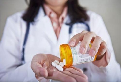 Как избавиться от красных следов после прыщей. Почему появляются следы от прыщей 04