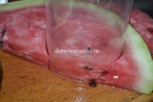 Рассол для арбузов на 1 литр воды. Маринованные арбузы в литровых банках