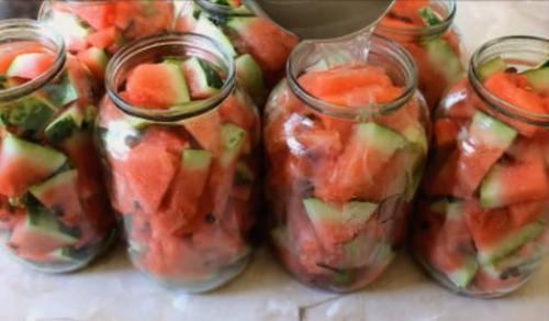 Как посолить арбузы в кастрюле. Солёные арбузы 11 Как посолить арбузы в кастрюле. Солёные арбузы 11