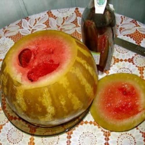 Моченые арбузы в банке. Вкусные рецепты моченых арбузов: в кастрюле, банке и бочке
