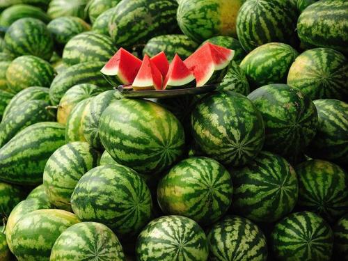 Моченые арбузы целиком. Действия на старте