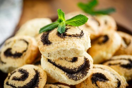 Постные коржи на Маковея. Коржики с маком на Маковея: 3 лучших рецепта