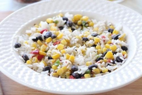 Какие овощи можно добавить в салат с фасолью и рисом для придания ему свежести. Салат из риса с фасолью