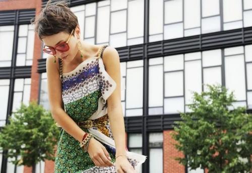 Какие типы платьев можно сделать из платка.flv. Красивый летний наряд своими руками