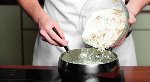 Как приготовить новогоднее печенье. Печенье «Шишки» 05