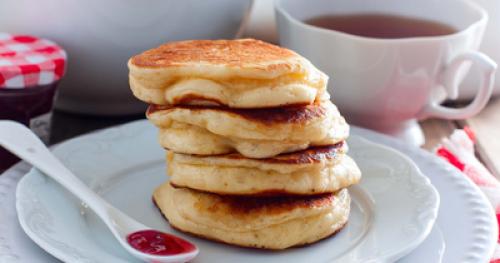 Вкусные дутые оладьи: простой рецепт для домашнего приготовления 09