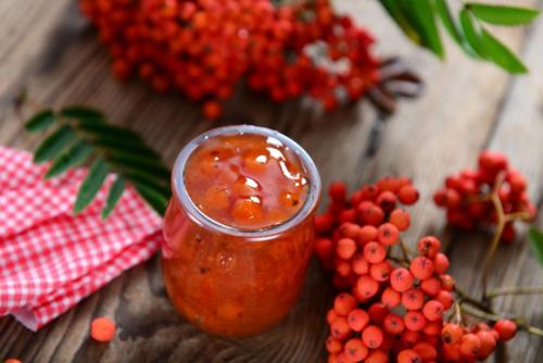 Что такое варенье из рябины красной. Готовим варенье из рябины: простой рецепт!