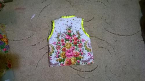 Как выбрать подходящий размер павлопосадского платка для сшивания жилета. Жилетка из павловопосадского платочка