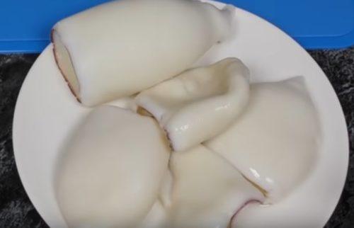 Салат с красной икрой и крабовым мясом. Салат с красной икрой и крабовыми палочками. 6 очень вкусных рецептов