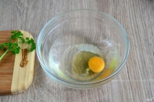 Тесто для чебуреков на воде с яйцом. Чебуреки классические