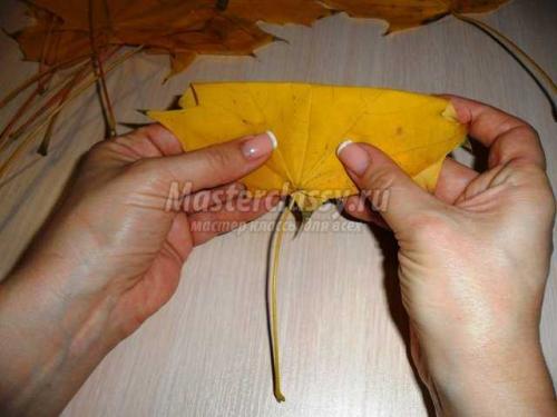 Стилизация розы из листьев: идеальный осенний букет 02