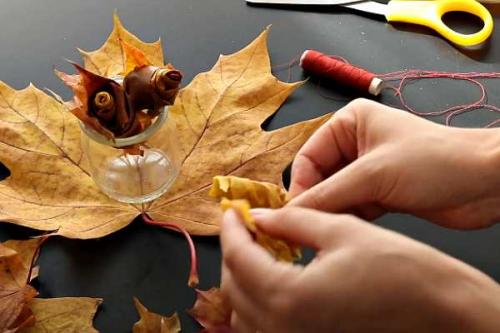 Как соединить листья для изготовления цветка. Цветы из листьев — доступный природный материал для поделок