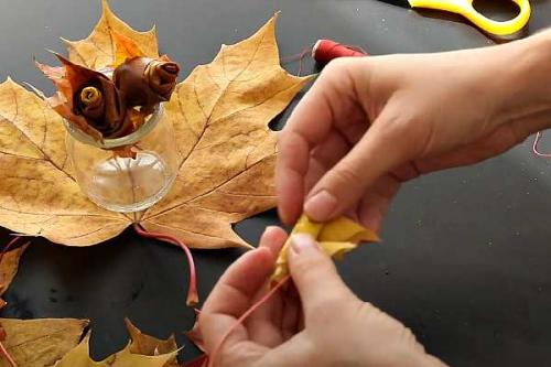 Как соединить листья для изготовления цветка. Цветы из листьев — доступный природный материал для поделок